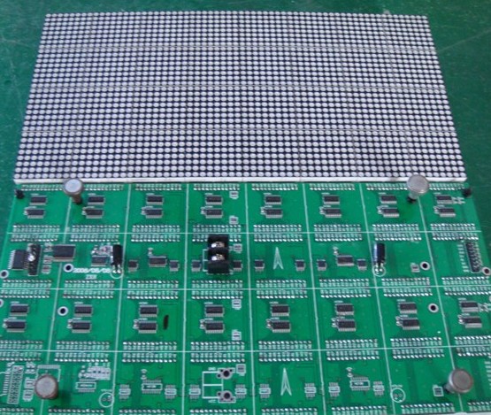 室内3.75双色LED显示屏模组