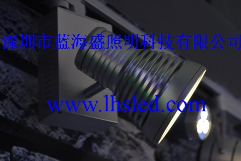LED导轨灯
